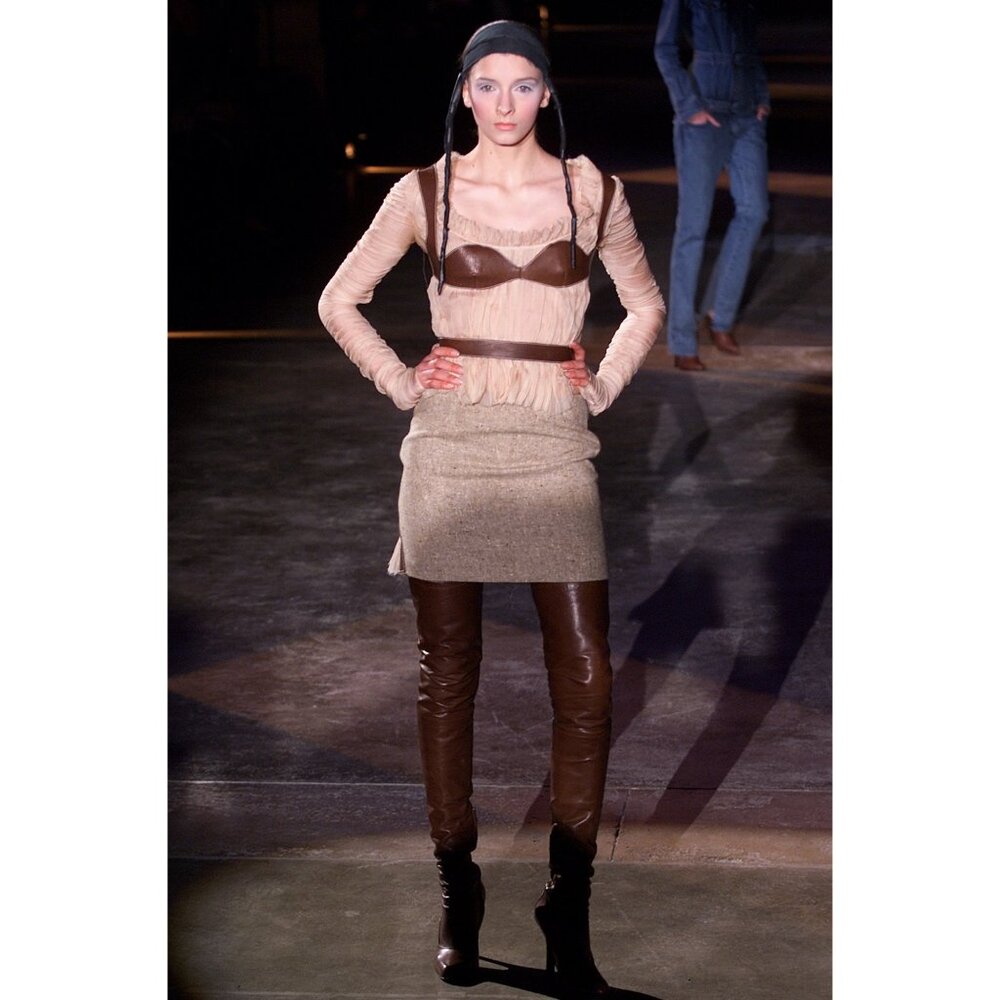 ALEXANDER MCQUEEN Fall 2002 Runway Wool Buckle Skirt - Picture 1 of 3